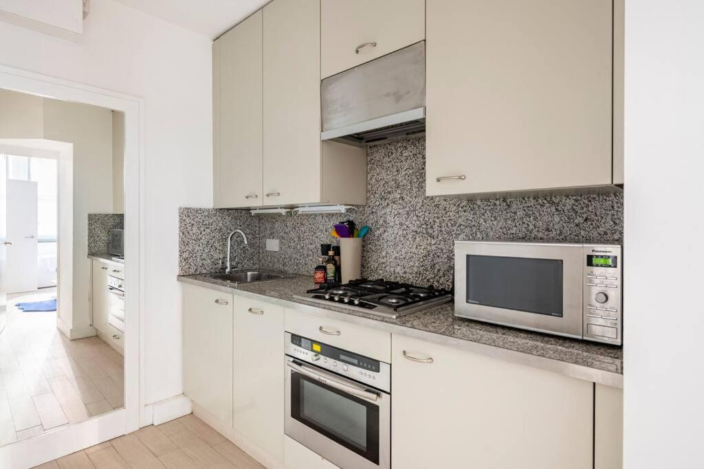 Chelsea Posh Apartment Лондон Екстериор снимка